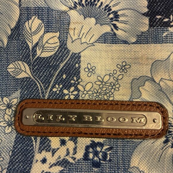 Lily Bloom Blue and White Floral Print. Brown Straps And Trim. Silver Hardware - Picture 8 of 10